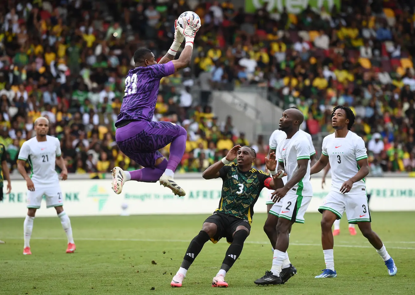 Стенли Нвабали продължава да пази за Нигерия въпреки трагедията / Getty Images