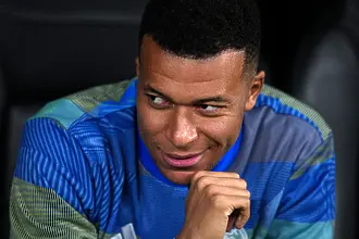 Мбапе пътува за Джеда, за да играе във финала срещу Барселона 