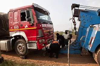 След катастрофата с Антъни Джошуа: Повдигнаха 4 обвинения към един от шофьорите