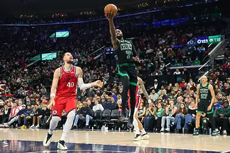 Браун унищожи ЛА Клипърс с 50 точки (ВИДЕО)