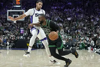 Бившият тим на Везенков в НБА с трета поредна загуба