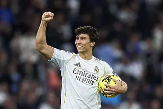 В отсъствието на Мбапе юношата на Реал Мадрид отбеляза хеттрик в мрежата на севилци