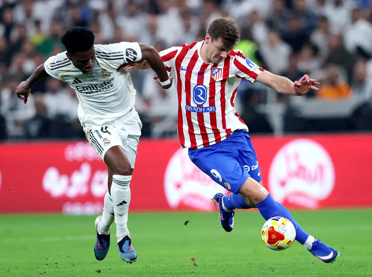 Орелиен Чуамени и Александър Сьорлот / Getty Images