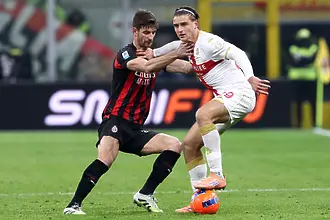 Милан получи болезнен кинжал от свой и едва оцеля в края