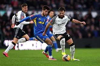 Илия Груев титуляр при обрат на Лийдс във ФА Къп