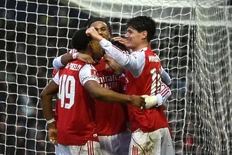 Арсенал не срещна проблеми в третия кръг на ФА Къп 