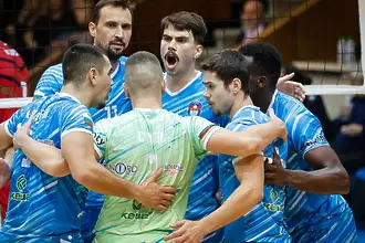 Черно море сломи Монтана в петгеймова драма във Варна