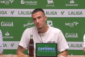 Треньорът на Расинг потвърди напускането на Пламен Андреев