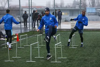 Лошото време нанесе удар по мераклия за елита