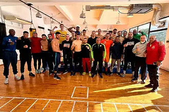 Тежки тренировки и здрави спаринги за боксьорите ни на Белмекен