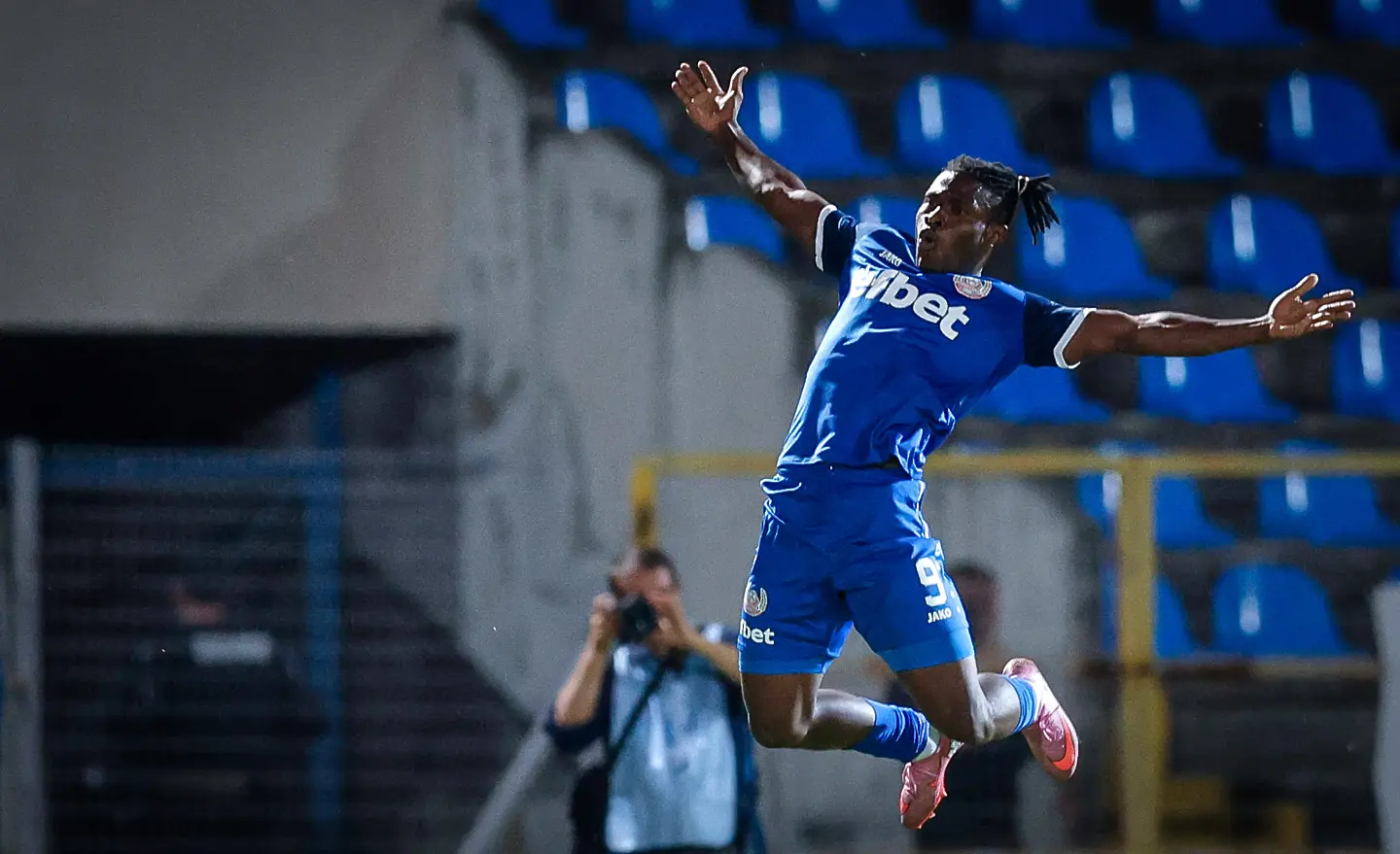 Филип Ежике / startphoto.bg