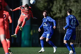 Левски стартира с равенство контролите, не успя да вкара на унгарци