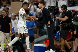 Мбапе е центрофуга за треньори