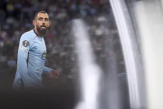 Селта с уникален призив към феновете: Елате с боядисани нокти