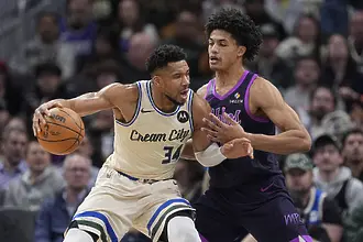 Янис Адетокумбо влезе в конфликт с феновете на Милуоки Бъкс при тежка загуба от Минесота Тимбъруулвс (ВИДЕО) 