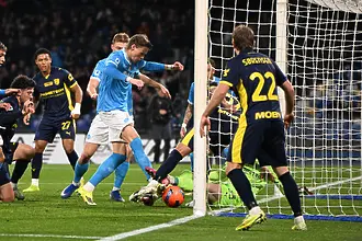 Шампионът се разклаща: Наполи нареди три хикса в Серия А