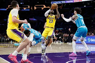 Ламело и Шарлът поставиха на колене Лука и Леброн (ВИДЕО)