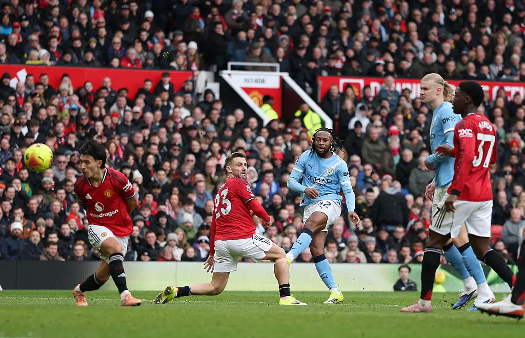 Удар на Антоан Семеньо през Люк Шоу / Getty Images 