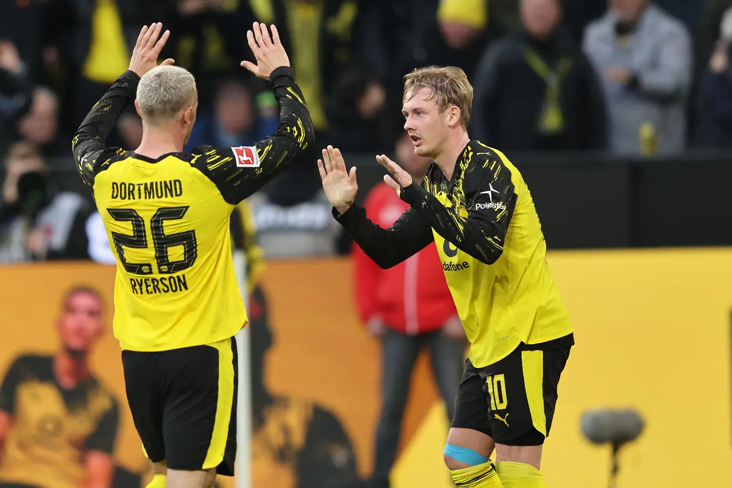 Борусия Дортмунд, Юлиан Брандт, Юлиан Риерсон / Getty Images