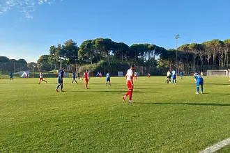 Левски допусна обрат и първа загуба в зимните контроли при дебюта на Око-Флекс