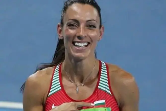 Ивет Лалова / facebook.com/mpes.government.bg