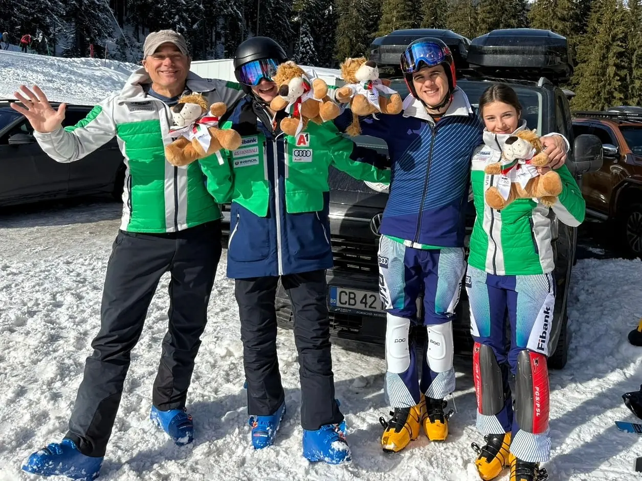 Тервел Замфиров, Малена Замфирова, Анатоли Замфиров / facebook.com/BulgariaSkiFederation