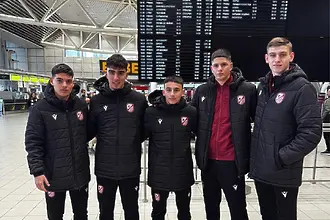 Фратрия потегли към Турция с петима юноши