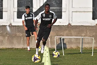 Сериозен интерес от чужбина към играч на Локомотив Пловдив