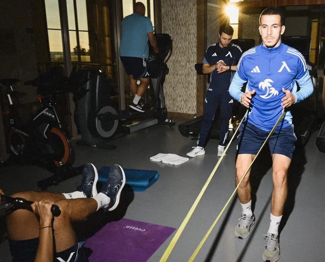 Тренировка във фитнеса за Левски