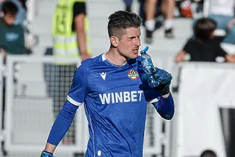 Героят от Дербито на Пловдив се забавлява на дъжда в Турция (ВИДЕО)