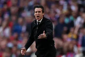 Астън Вила пред дилема: кой ще замести контузения Бубакар Камара?