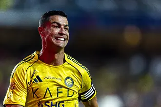 Саудитската лига с невиждан ход: търси дефанзивен халф с обява в сайт за работа