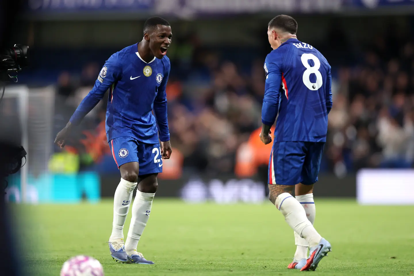 Мойсес Кайседо и Енцо Фернандес / Getty Images