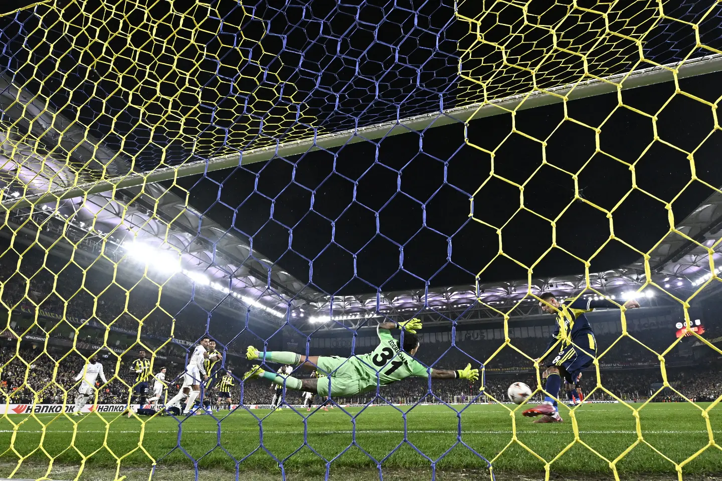 Фенербахче - Астън Вила / Getty Images