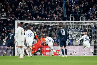 Наполи продължава с издънките и в Шампионска лига (ВИДЕО)