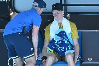 Яник Синер оцеля срещу американец в мелбърнската жега (ВИДЕО)