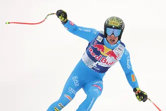 Италианец триумфира в Кицбюел пред погледа на Клоп, Шварценегер и Златан