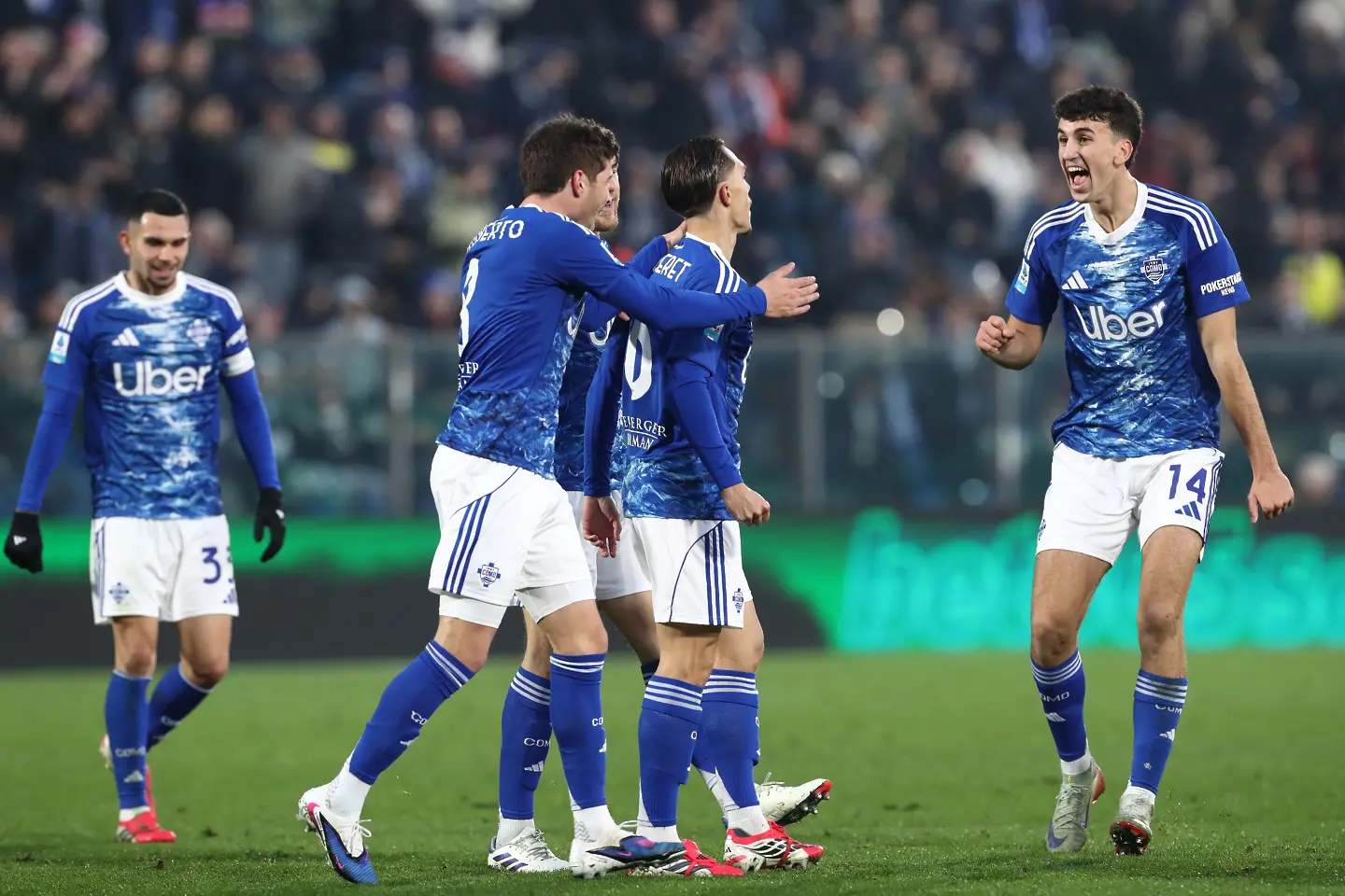 Комо нанесе жесток побой на Торино