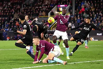 Тотнъм продължава с кръвопреливането към дънните риби в Англия