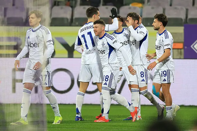 Комо стъжни Флоренция и си уреди среща с шампиона 