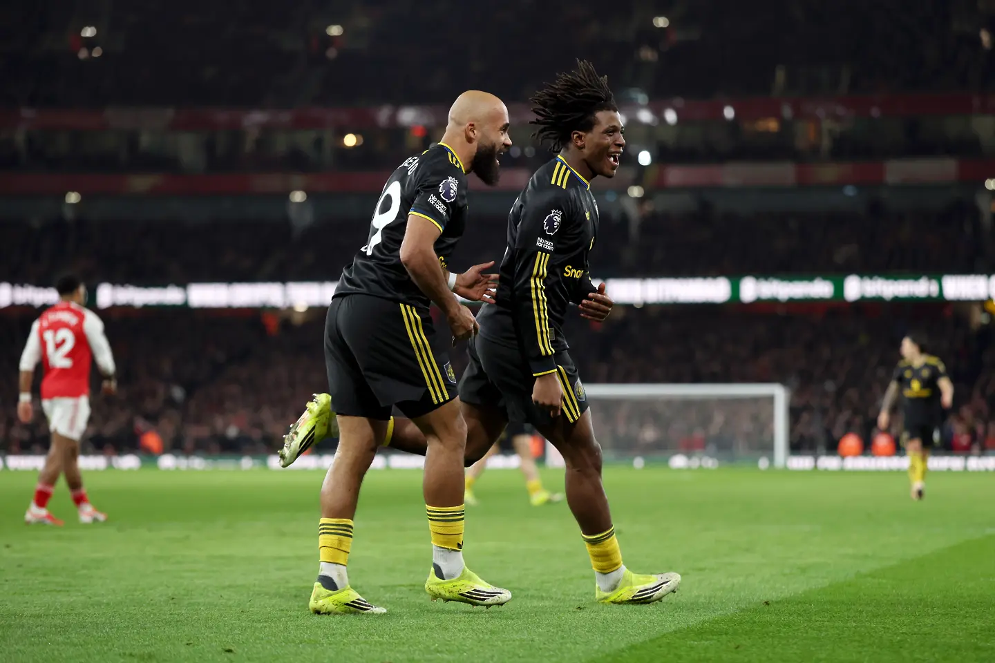 Патрик Доргу и Браян Мбемо / Getty Images