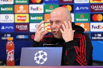 Слот: Може би причината да станем шампион е отпадането от ПСЖ в ШЛ