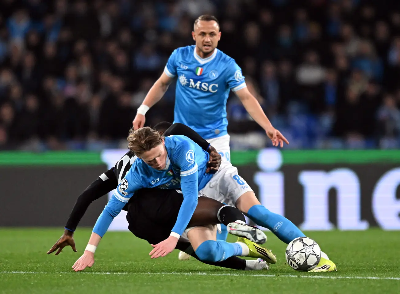 На живо: Наполи и Челси в съдбоносен мач (Състави)