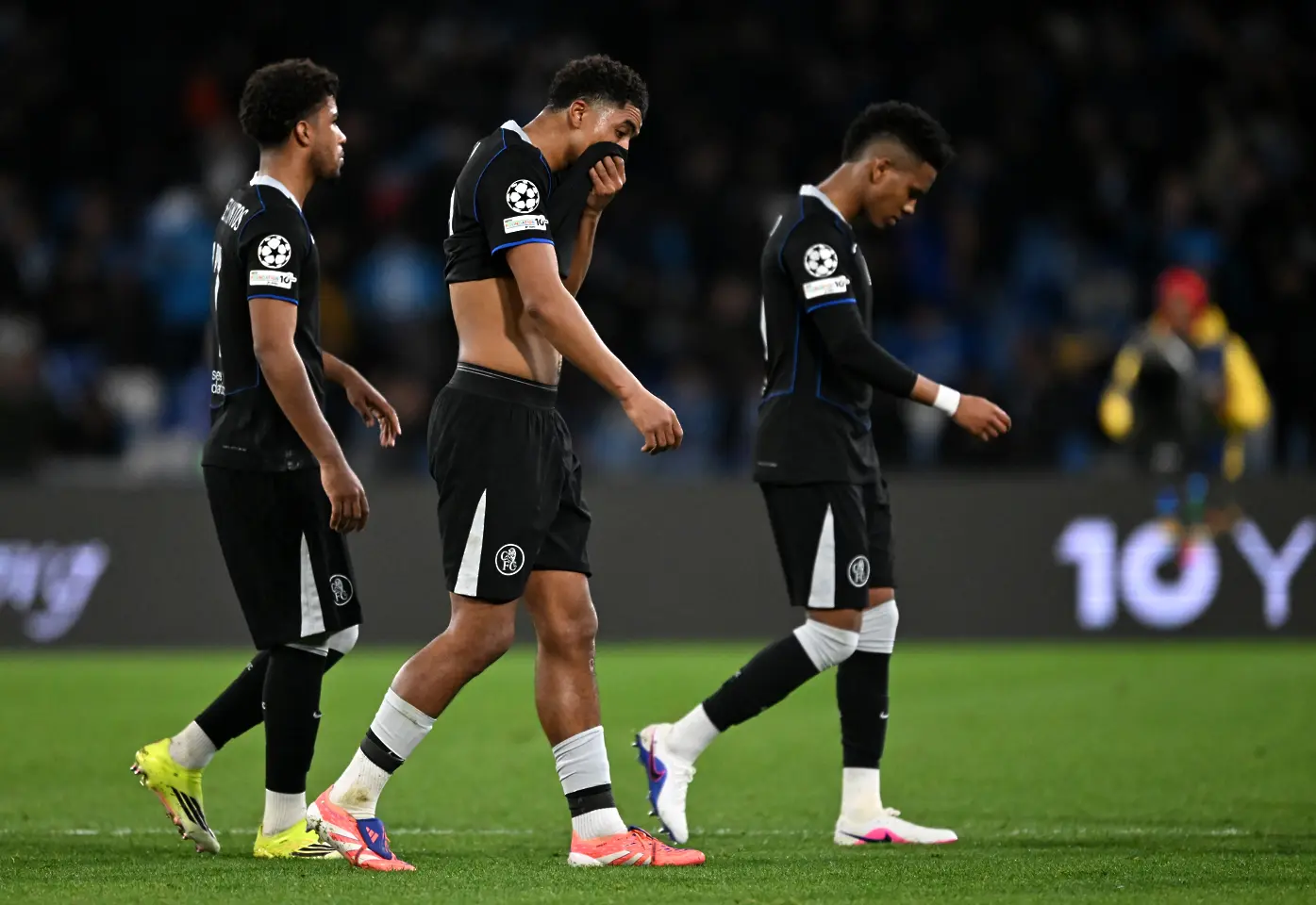 На живо: Наполи и Челси в съдбоносен мач (Състави)