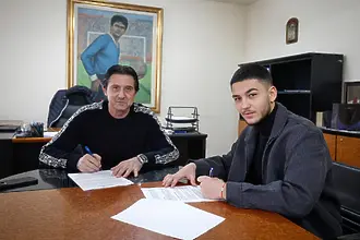 Левски подписа със сина на Бабангида