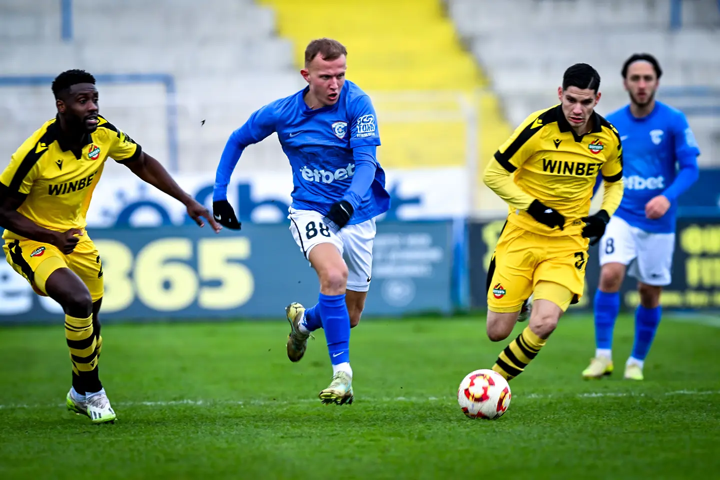 Дамян Йорданов / startphoto.bg