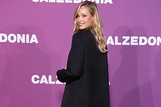 Всички се чудят как можа да я зареже