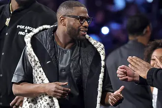 Легендарният Флойд Мейуедър ще се бие в съседна Гърция