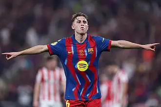 Момчето, което не беше в сметките: лятото, което можеше да завърши с Фермин Лопес в Румъния