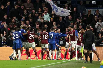 Челси с луд обрат в страстно лондонско дерби (ВИДЕО)